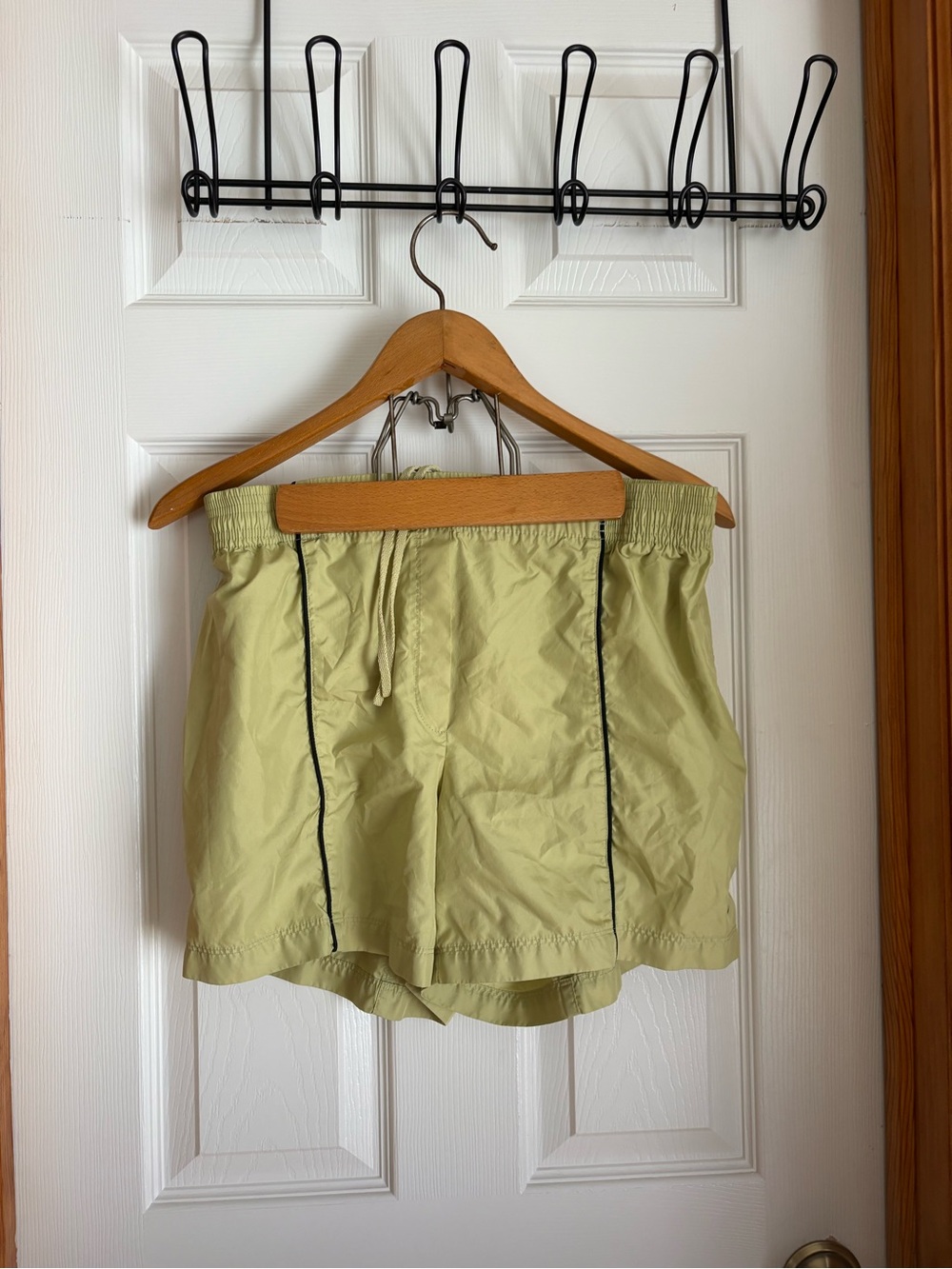 Nike Vintage Youth Running Shorts Green Black Piping Size M 8-10